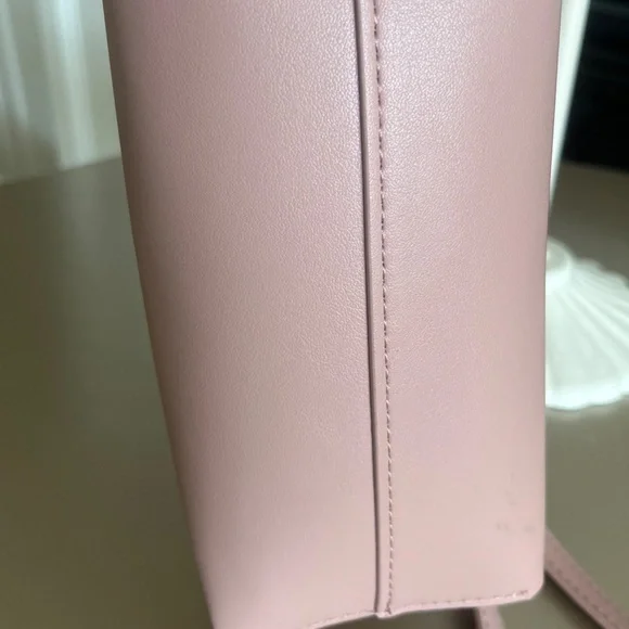 Samara Medium Blush Shoulder Bag - Picture 7 of 13